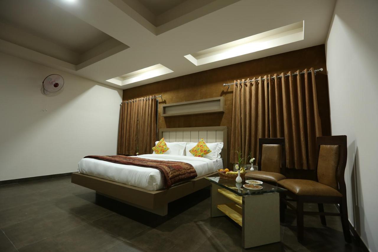 Kukda Resort Chittorgarh Extérieur photo